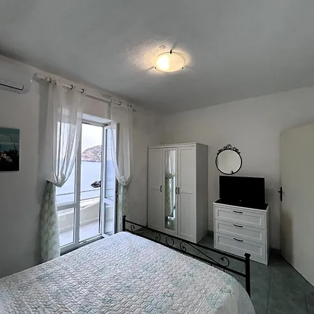 Appartamento In San Marco Sant'Angelo (Isola d'Ischia)